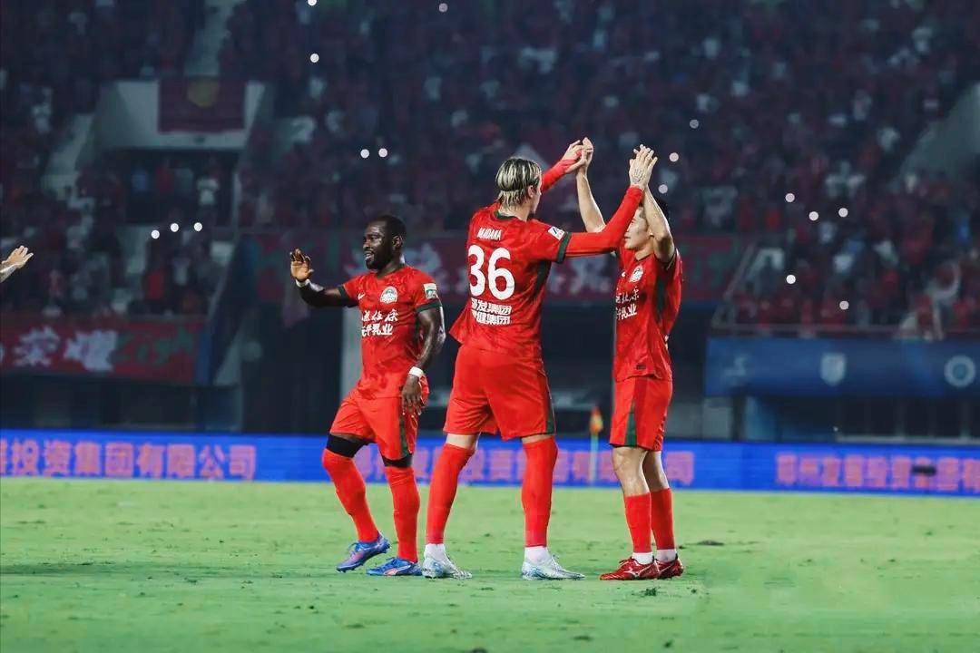 开云网页版中国官网-关于赛地聚焦——中超国际比赛日热度飙升;毕尔巴鄂竞技门线救险;悬念犹存;数据趋势出现新变化的信息