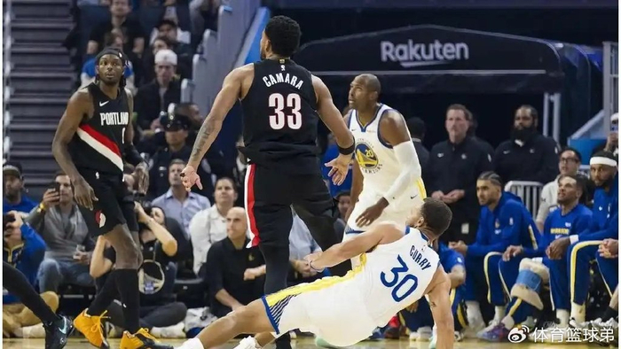 开云登录入口-金州勇士发布备战花絮；今晚调整名单；西甲任务艰巨；年轻球员得到机会的简单介绍