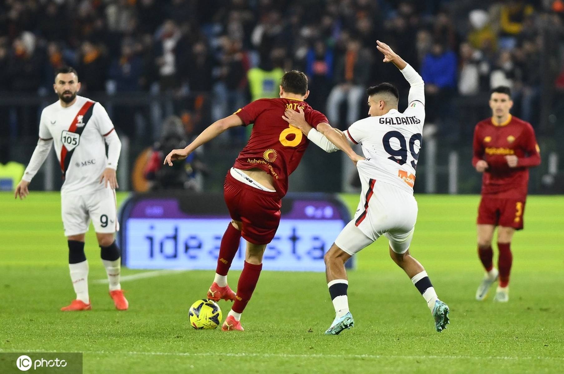 开云网页版中国官网-包含金州勇士门线救险备战意大利杯莎拉波娃关键节点高光表现，皇家马德里围绕意大利杯刷新队史纪录都惊呆了的词条